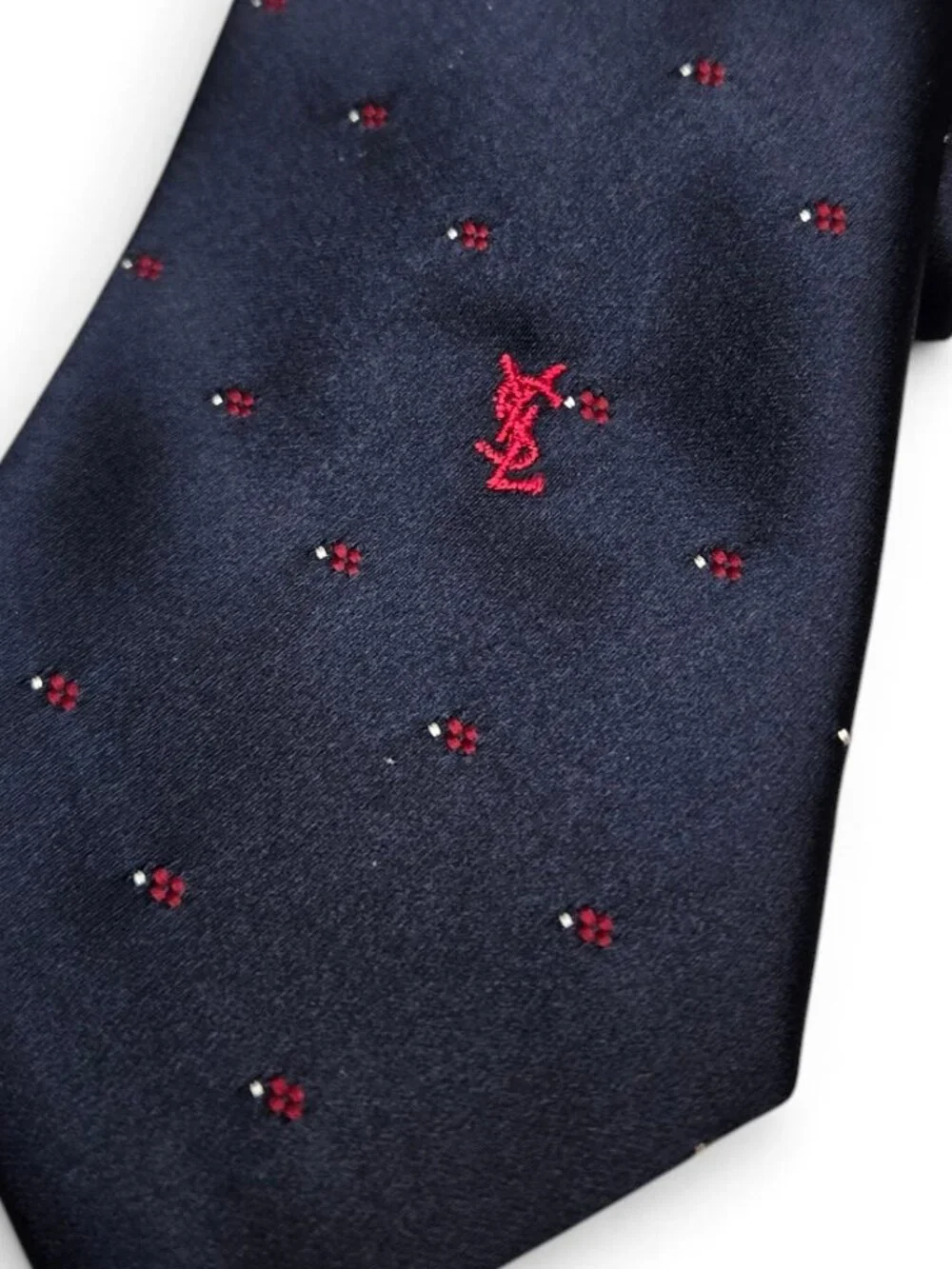 NWOT Vintage Yves Saint Laurent Neck Tie Men's Navy Blue Dotted Pattern Office